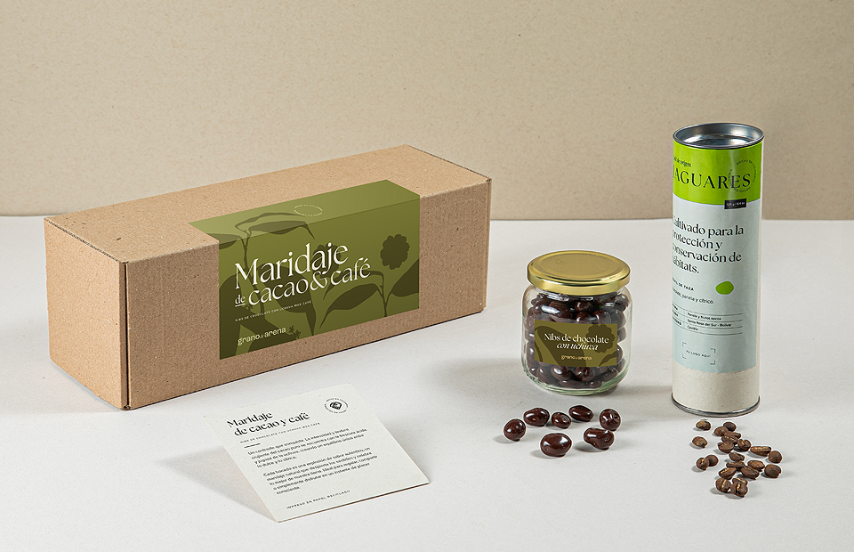 Maridaje de uchuvas recubiertas de chocolate y café