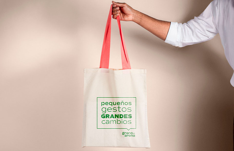 Bolsa eco con manija de colores