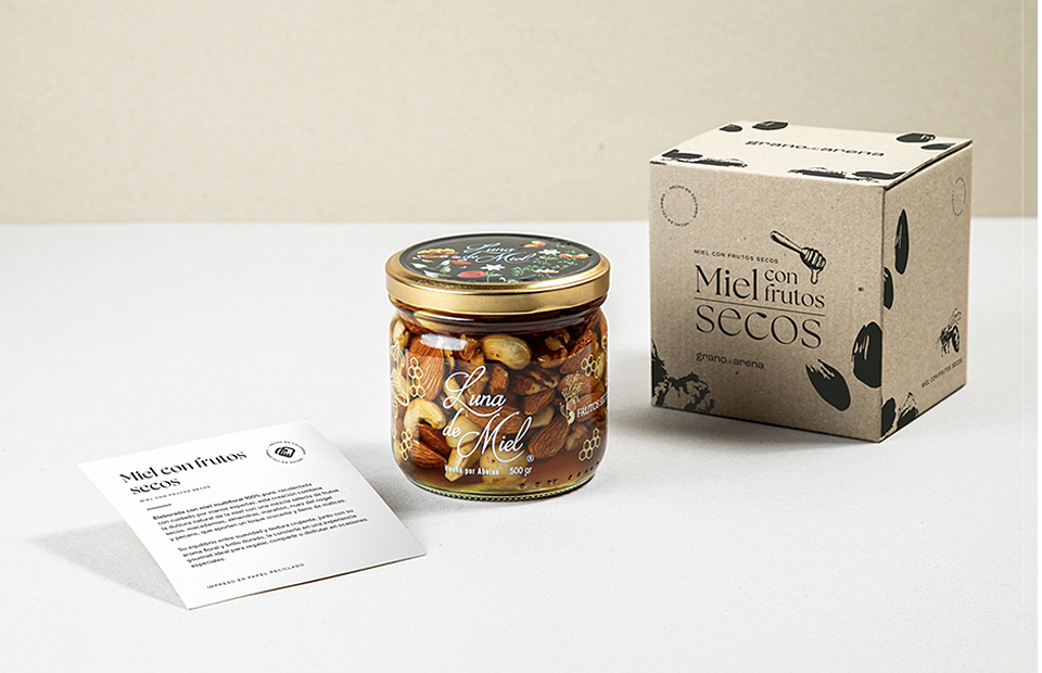 Miel con frutos secos